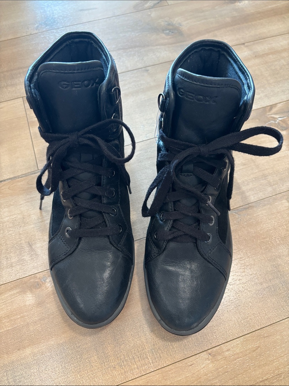 Geox Respira Black Women's Leather Lace-Up Ankle Booties: amphibiox